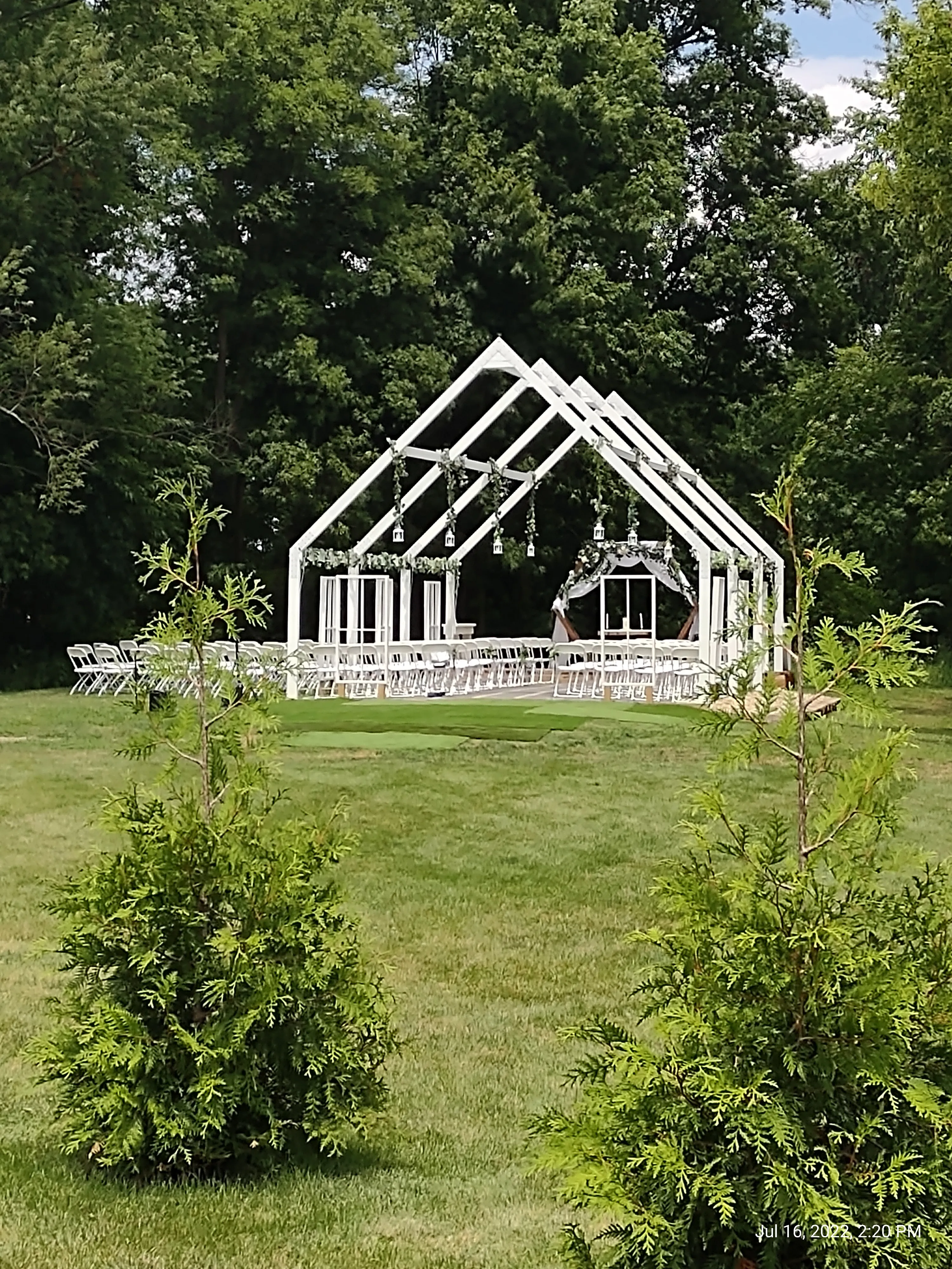The Palm Tree Barn LLC. Logo