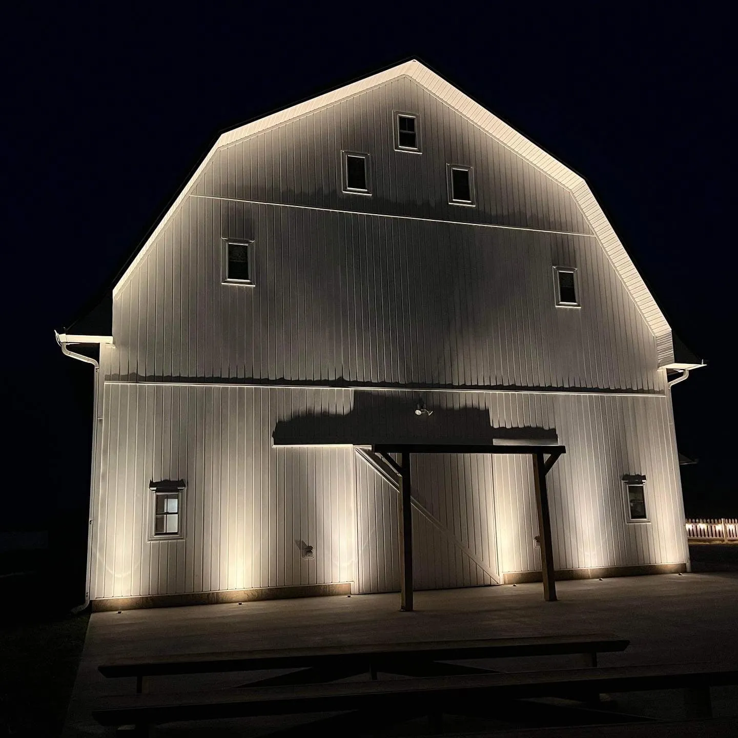 The Gathering Barn Logo