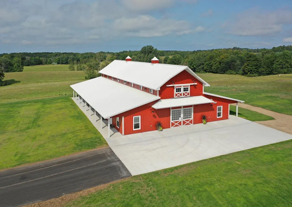 Sunset Hill Wedding Barn Logo