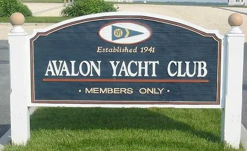 Avalon Yacht Club Logo
